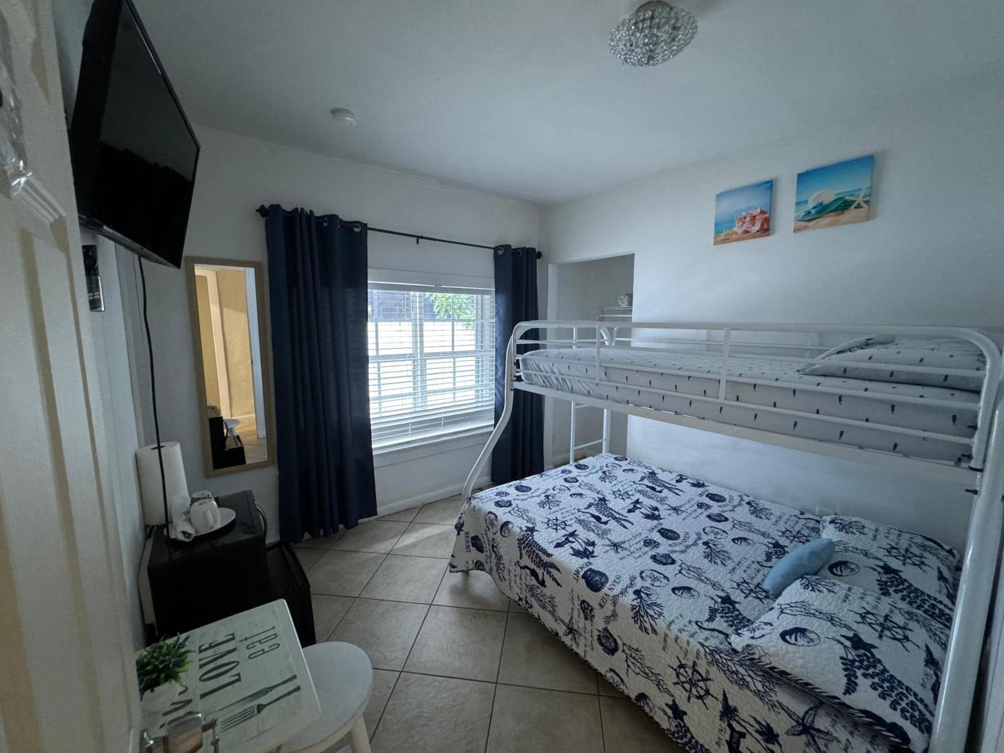 B5 Best Value On Private Bedroom With Private Bathroom In Little Havana, Miami Exterior foto